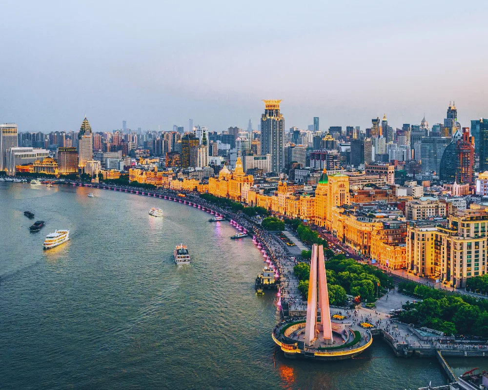 Walk Along the Bund